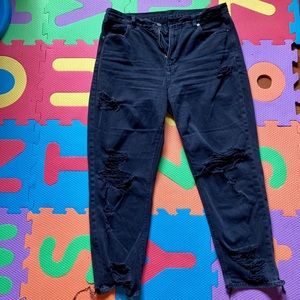 American eagle 🦅 distressed mom jeans